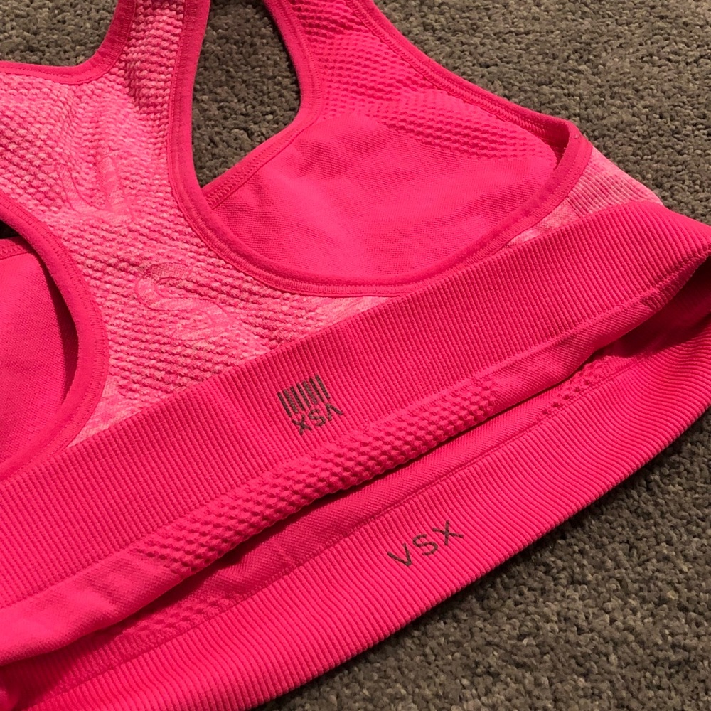 VSX Sports Bra - Reversible - Hot Pink